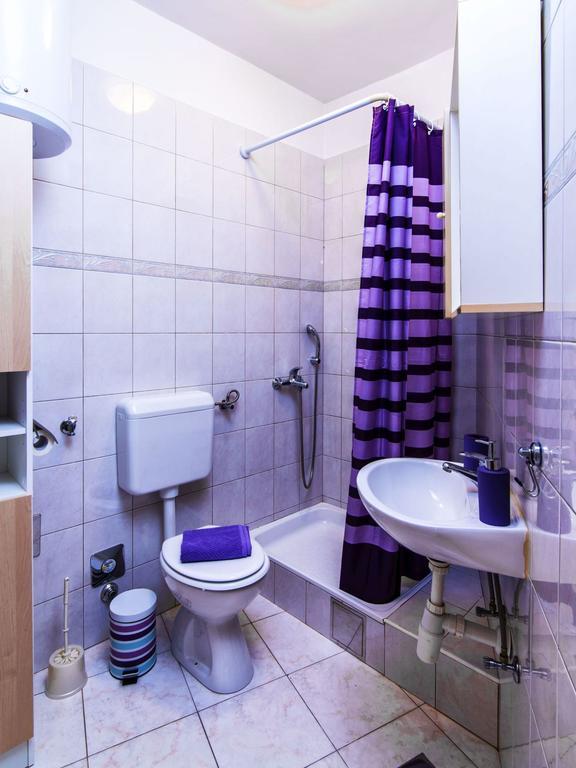 Guesthouse Teta Palmina Split Exterior photo