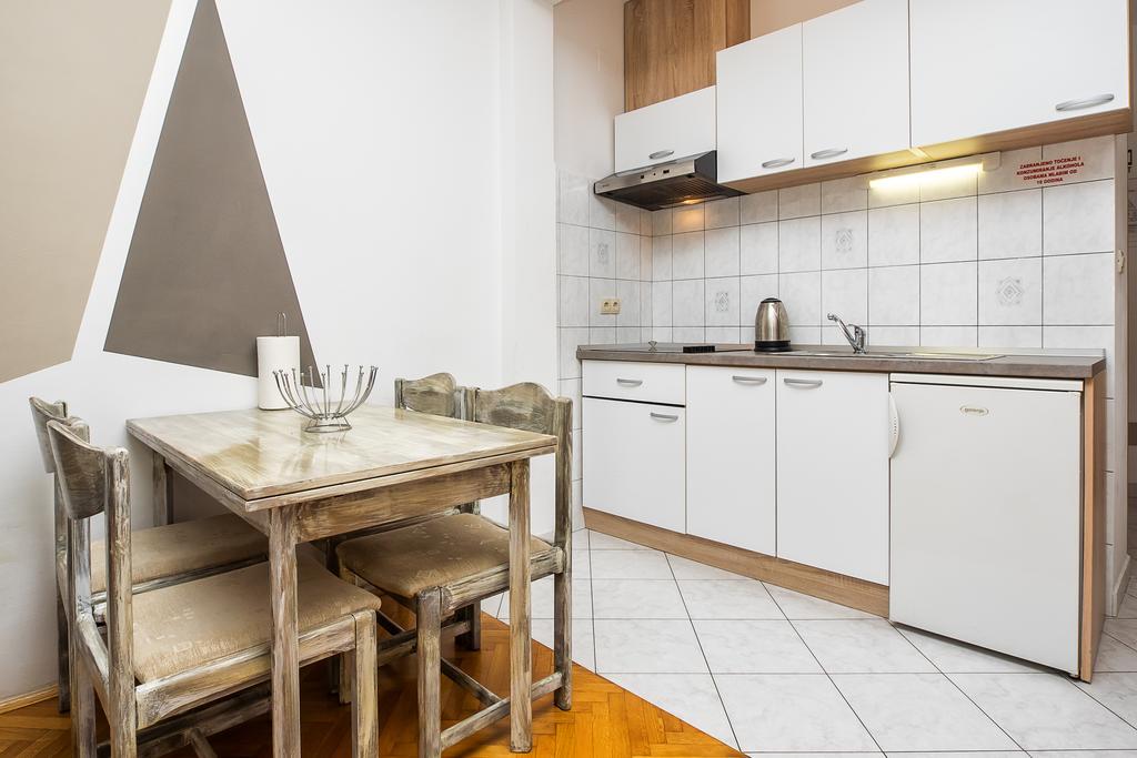 Guesthouse Teta Palmina Split Exterior photo